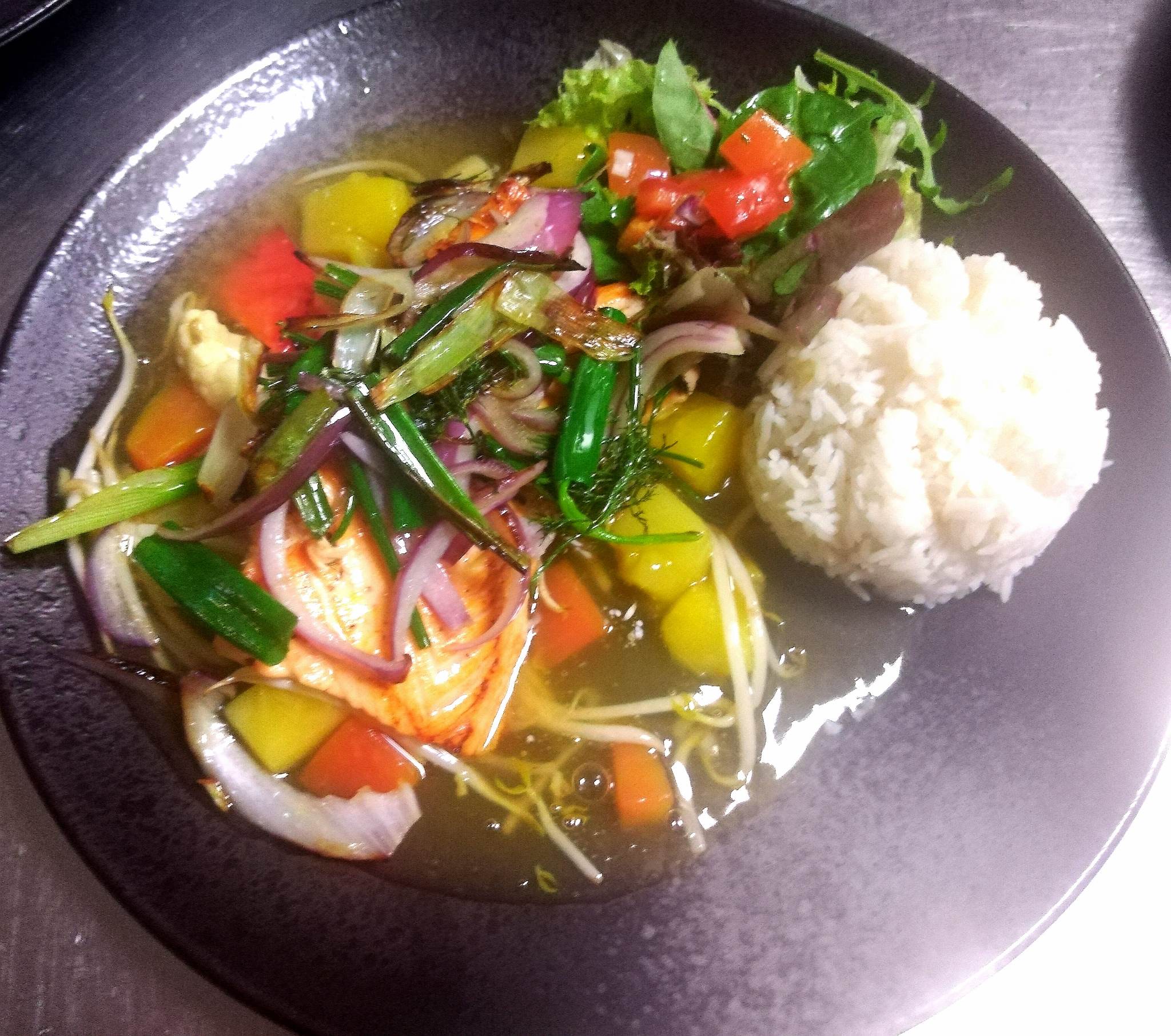 Rau cà ri (leicht scharf-vegetarisch)